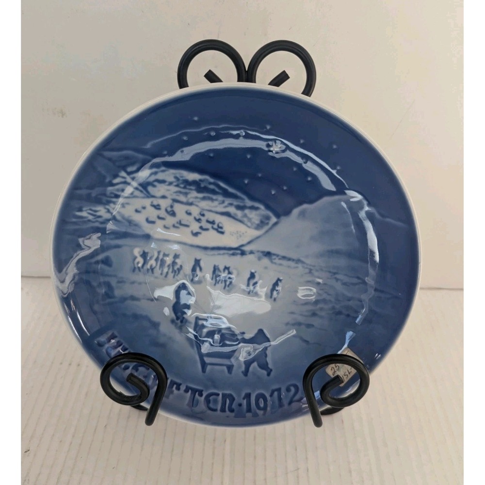 VTG B&G Bing and Grondahl Christmas in Greenland Plate Wall Decor 1972